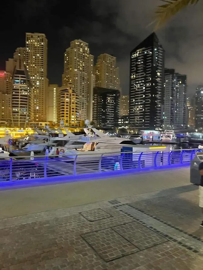 Beautiful Home, Magnificent View Dubai 0*,
