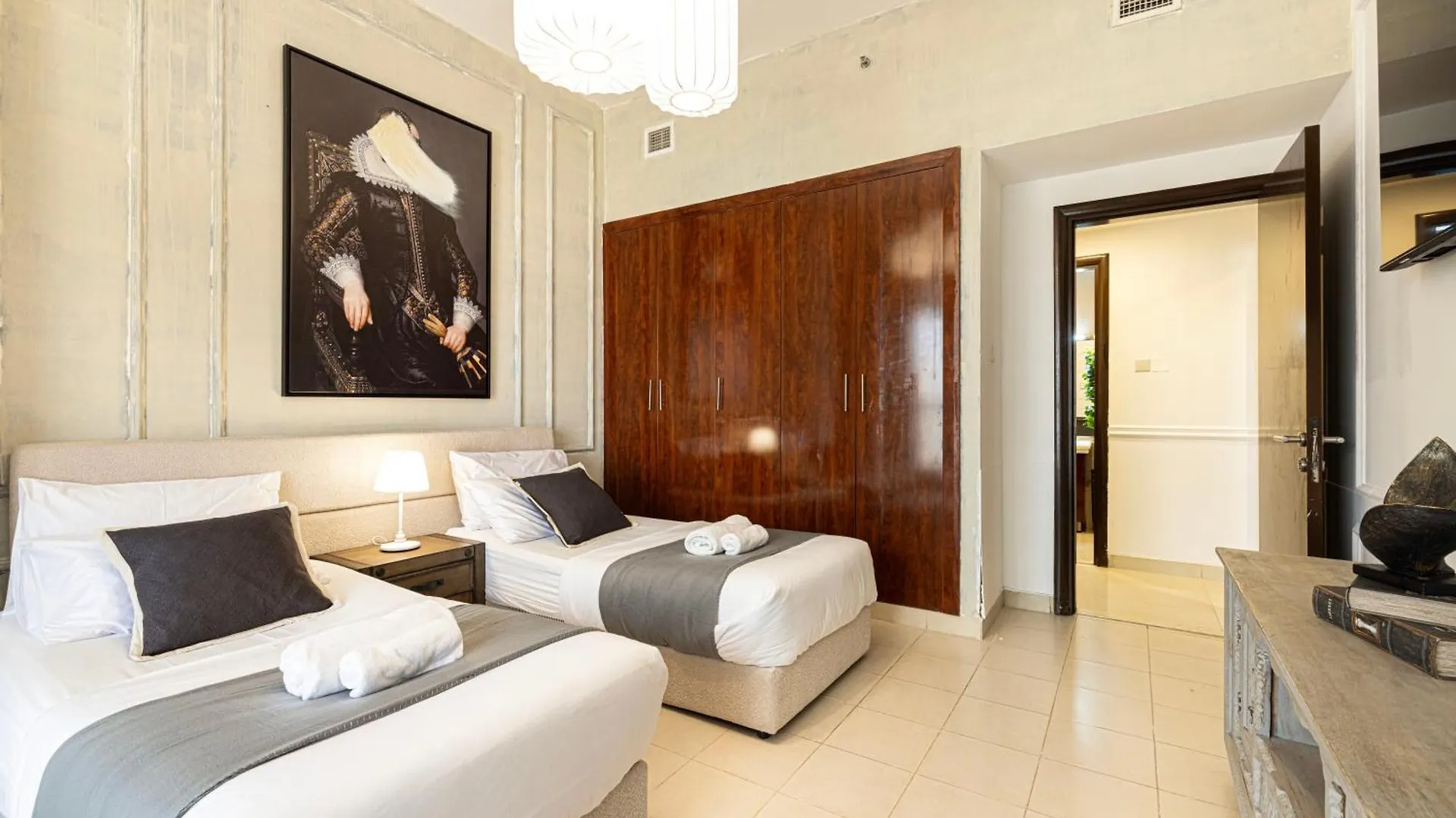 Beautiful Home, Magnificent View Dubai 0*,