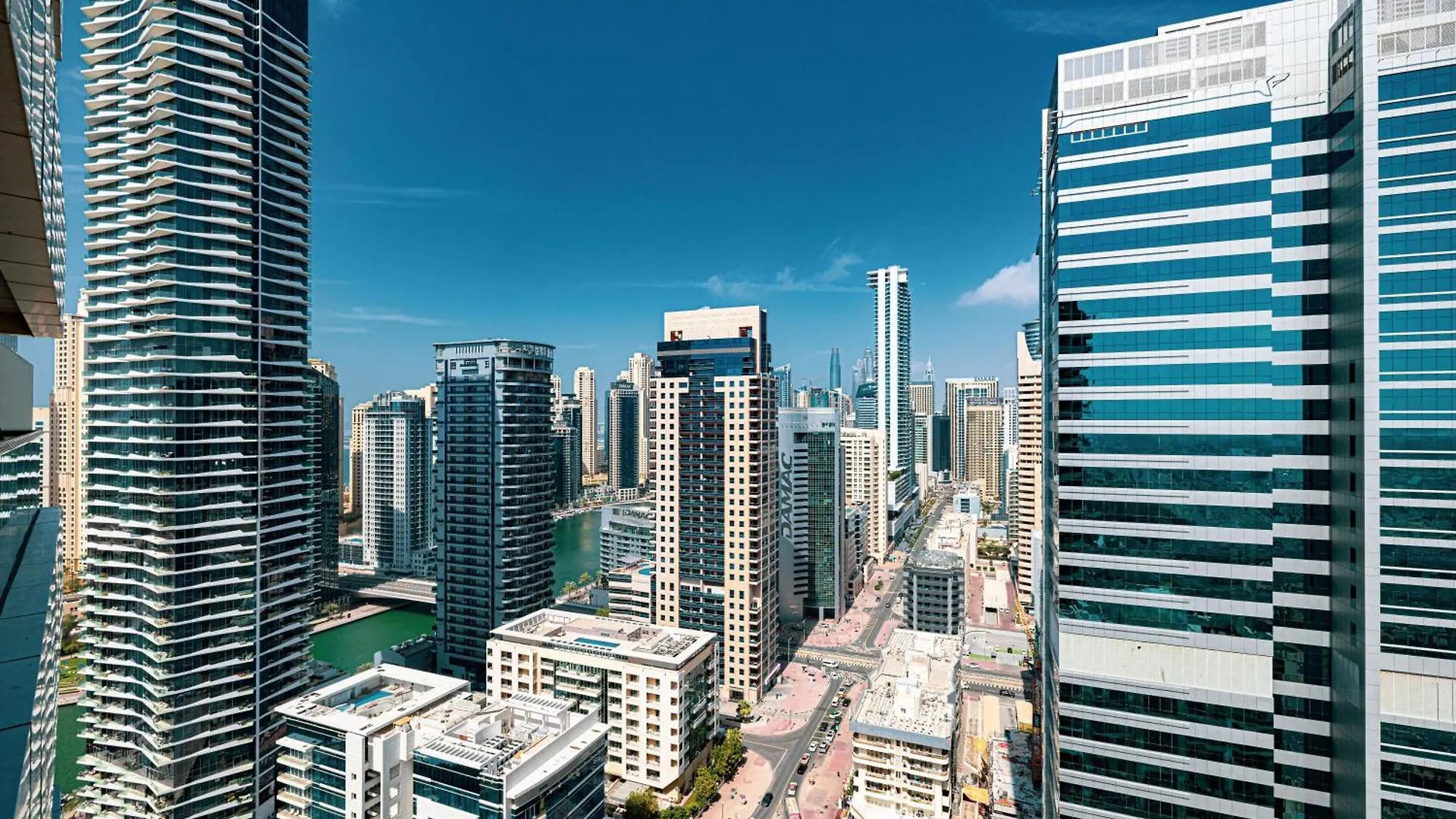 Beautiful Home, Magnificent View Dubai 0*,